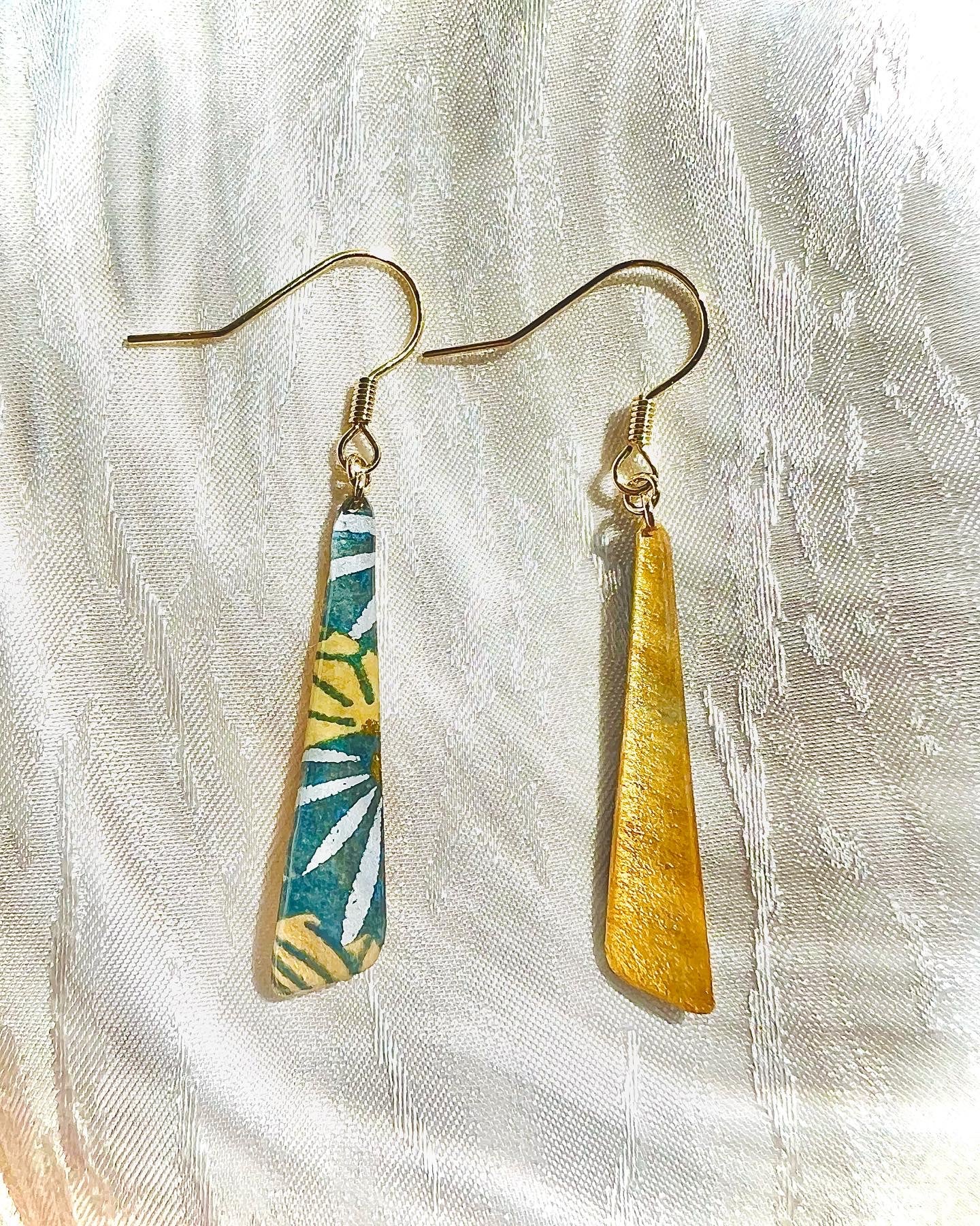 【京友禅　ピアス/イヤリング⠀】　表 青 裏 金色